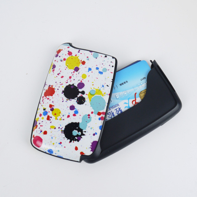 Kodėl verta rinktis aliuminio kreditinės kortelės laikiklį kasdieniam naudojimui?